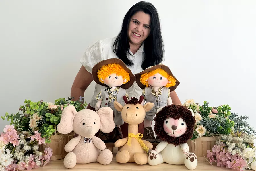 Patty Di Girolamo, artesã e professora de bonecas de pano do Maria Flor Ateliê